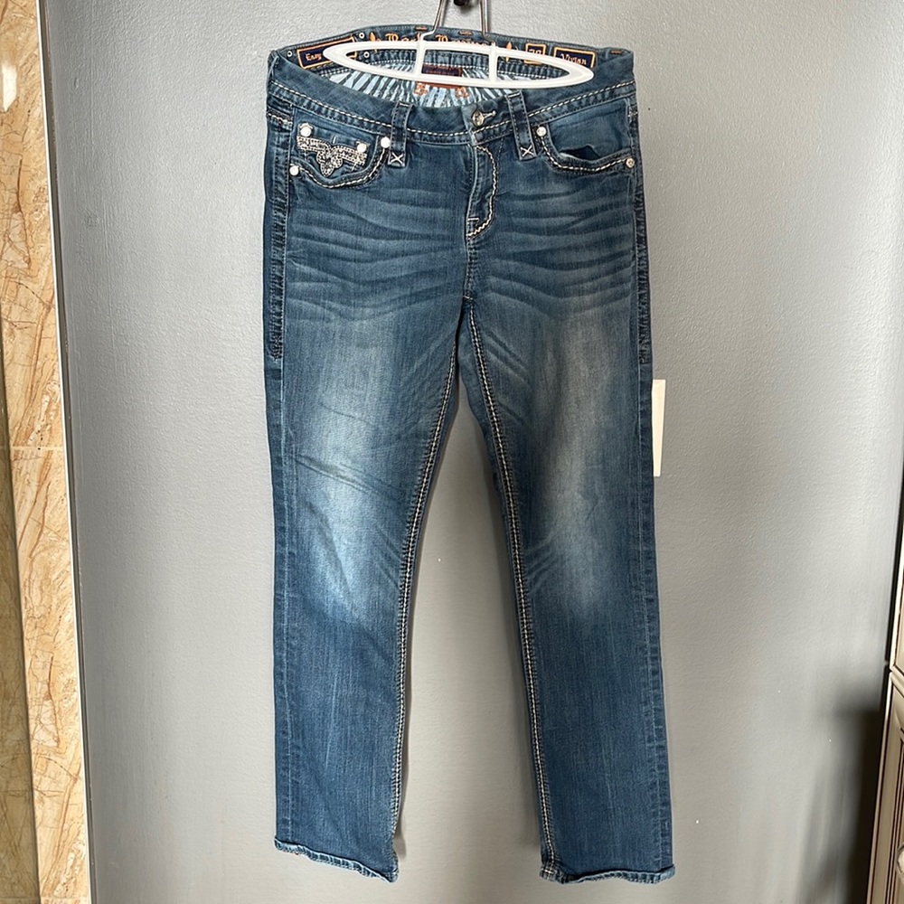Rock Revival easy crop jeans size 30, great shape, stretchy jean material